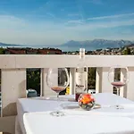 Luce Mit Pool *