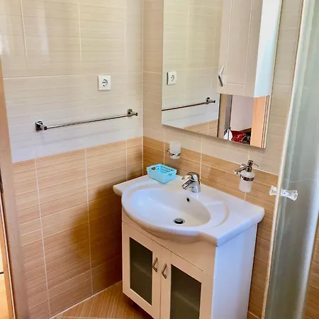 Appartement Luce Mit Pool