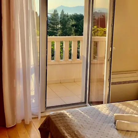 Appartement Luce Mit Pool *