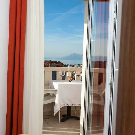 Appartement Luce Mit Pool *