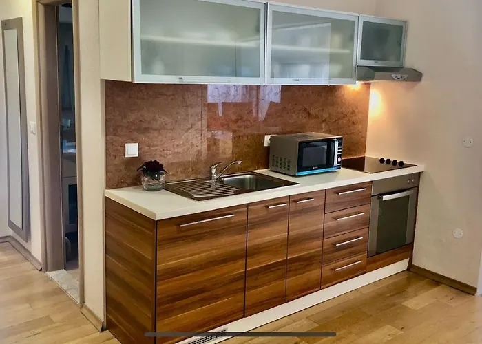 Appartement Luce Mit Pool *