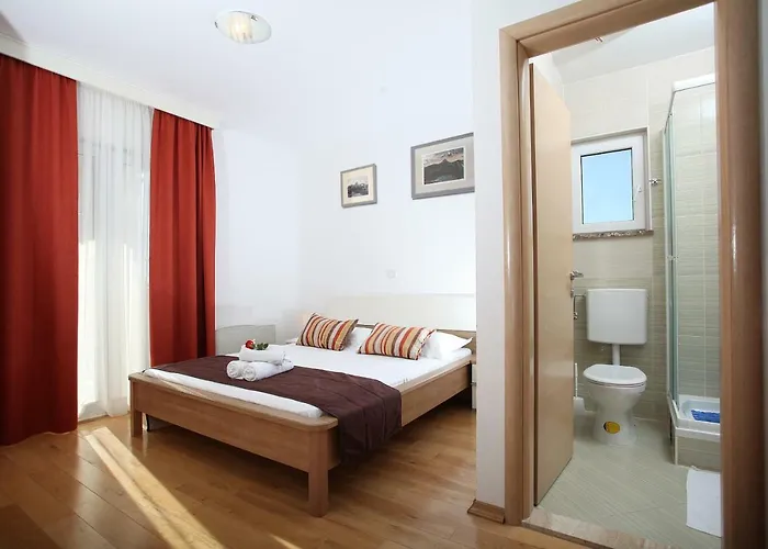 Appartement Luce Mit Pool *