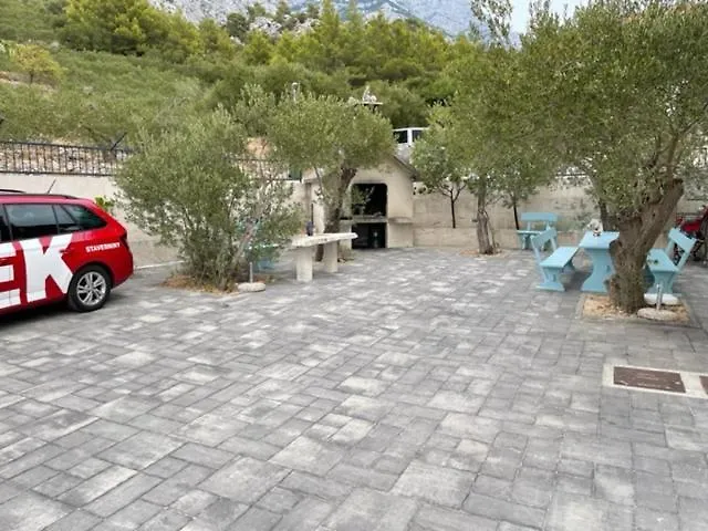 Luce Mit Pool Appartement