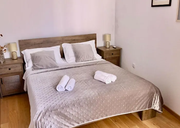 Luce Mit Pool Appartement